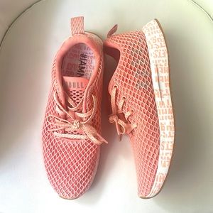 NoBull Mesh Runners Wells Pink Peach Women’s Size 9 Men’s Size 7.5